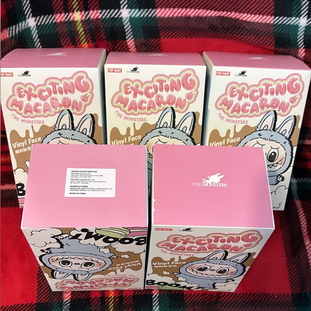 Exciting Macaron Labubu’s